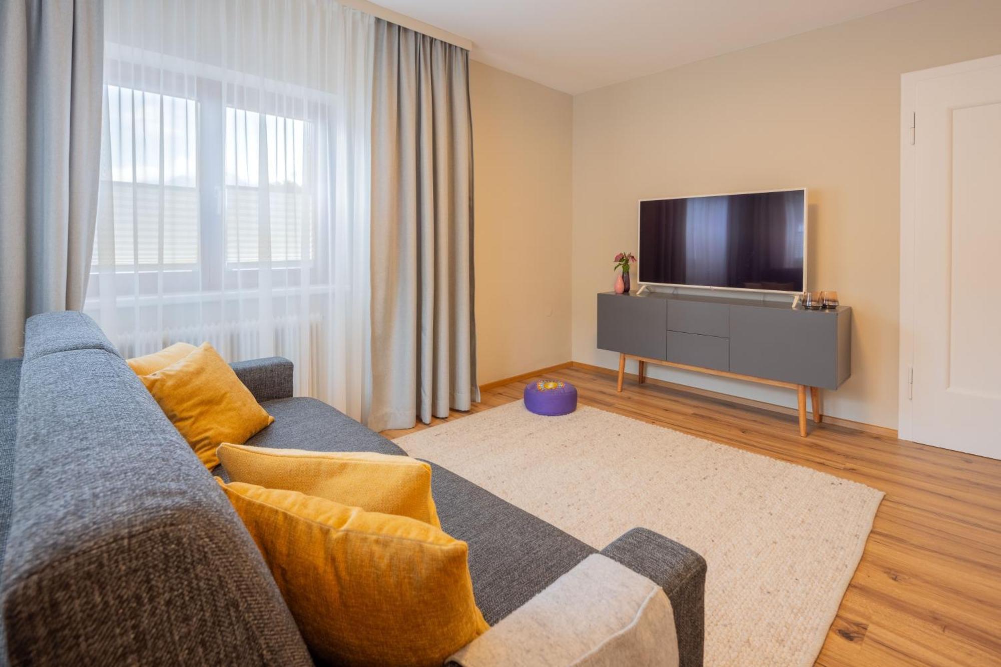 Haus Christina - Romantik Suite Burs Luaran gambar